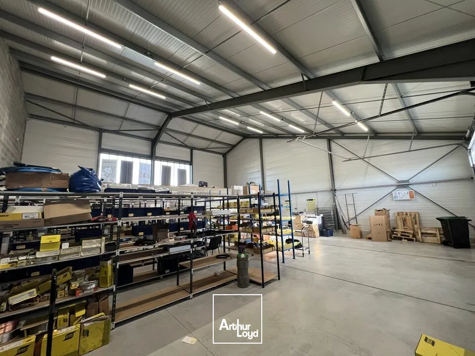 Locaux d'activité & Entrepôts - Location - GENSAC-LA-PALLUE - 16130 - 210-210 - 7616901