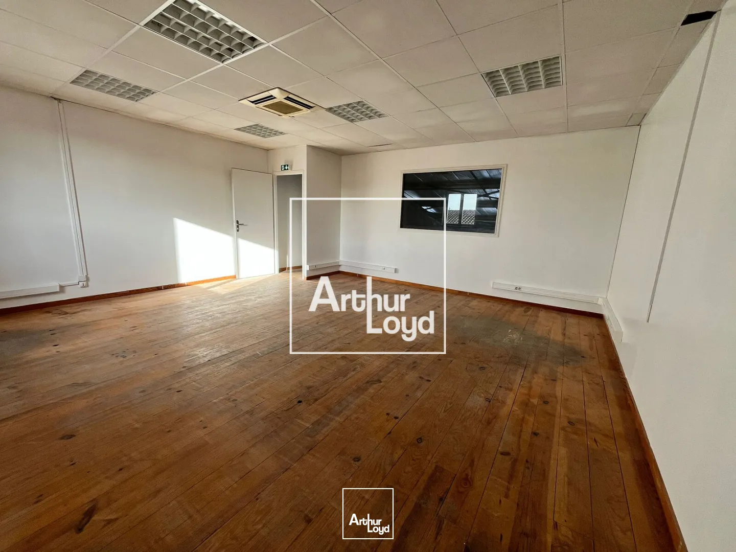 Locaux d'activité & Entrepôts - Location - LUNEL - 34400 - 133-133 - 7616955