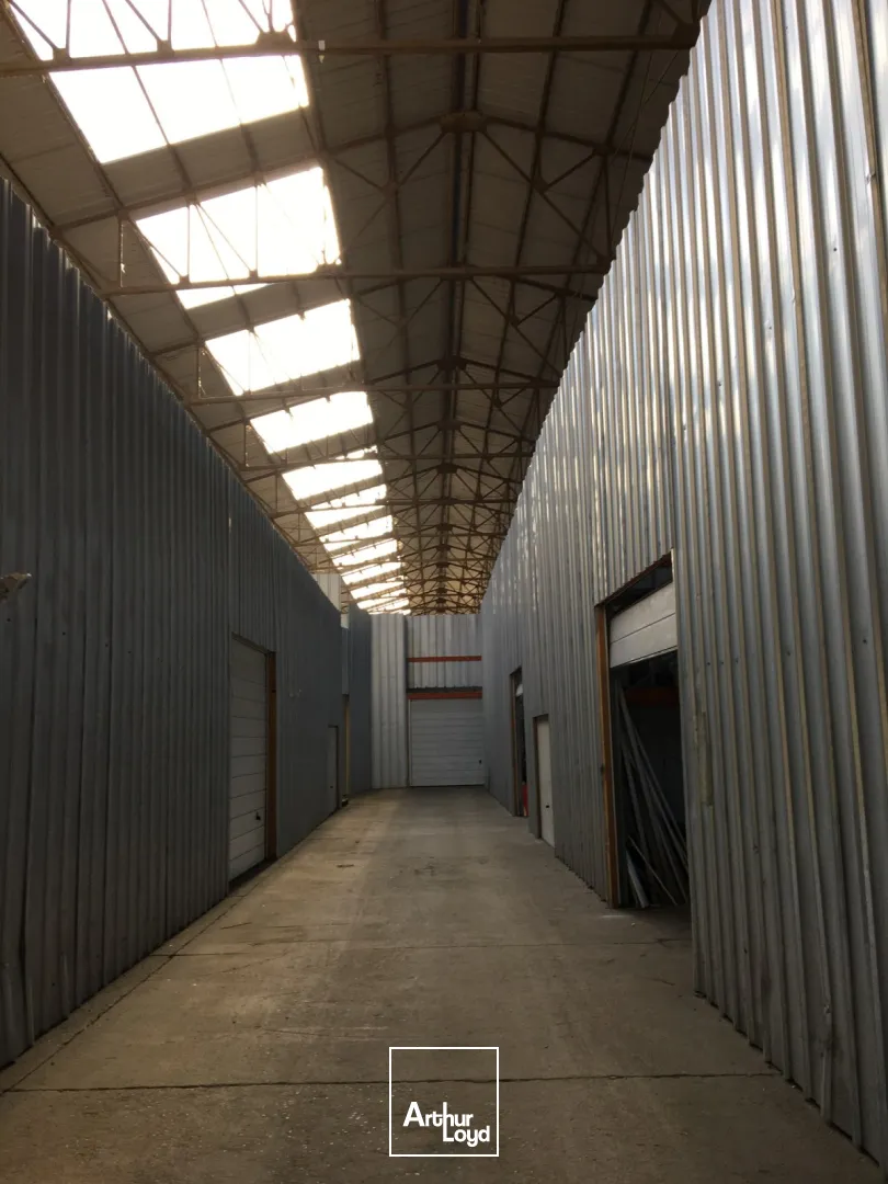 Locaux d'activité & Entrepôts - Location - MALAUNAY - 76770 - 120-120 - 7617000