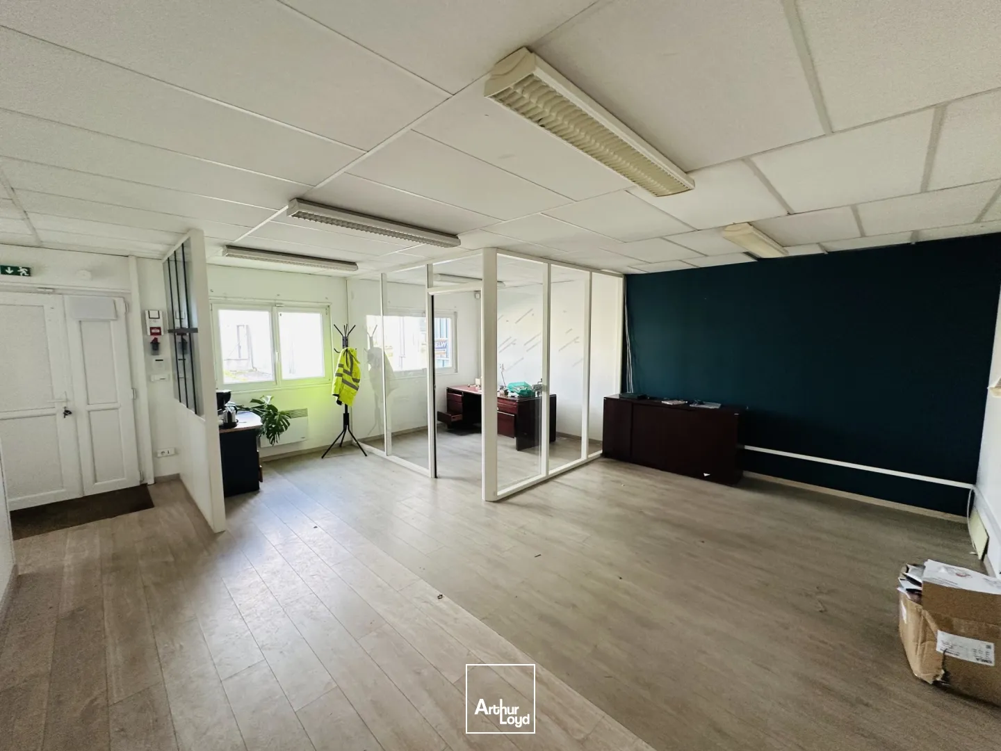 Locaux d'activité & Entrepôts - Vente - YERVILLE - 76760 - 196-595 - 7617018