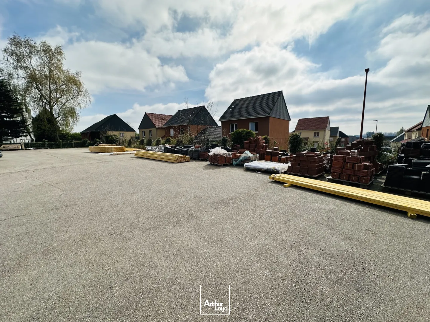 Locaux d'activité & Entrepôts - Vente - YERVILLE - 76760 - 196-595 - 7617007