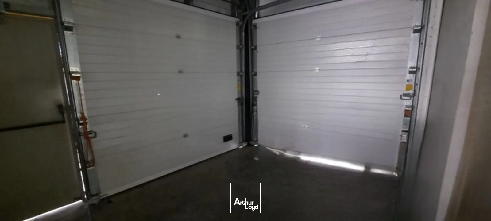 Locaux d'activité & Entrepôts - Vente - ROZIER EN DONZY - 42810 - 886.5-886.5 - 7617057