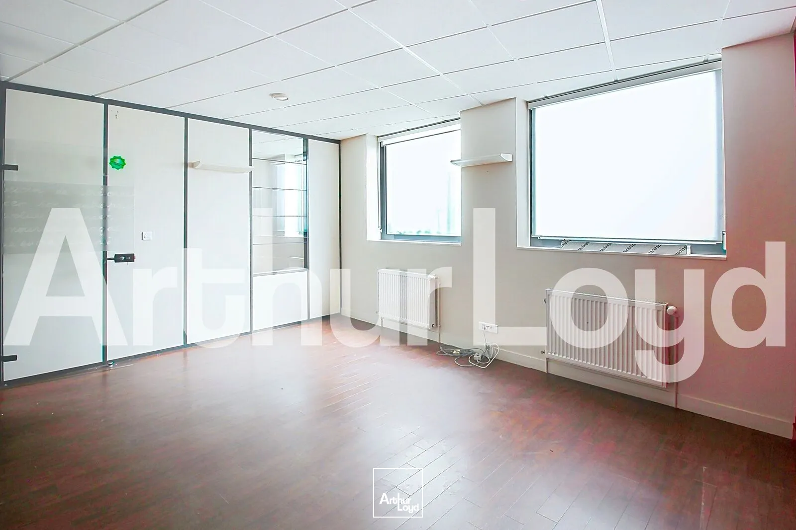 Locaux commerciaux - Location - CONDE SUR L'ESCAUT - 59163 - 215.22-215.22 - 7617192