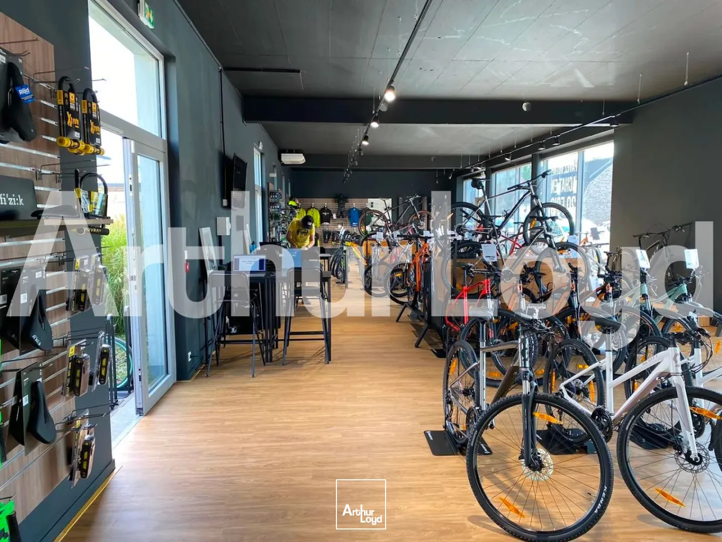 Locaux commerciaux - Location - BONDUES - 59910 - 208-208 - 7617208