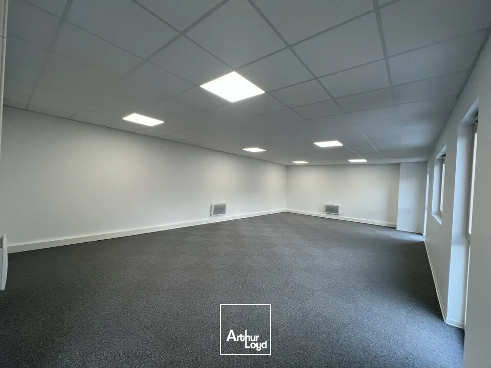 Locaux d'activité & Entrepôts - Location - MONTIVILLIERS - 76290 - 556-556 - 7617505