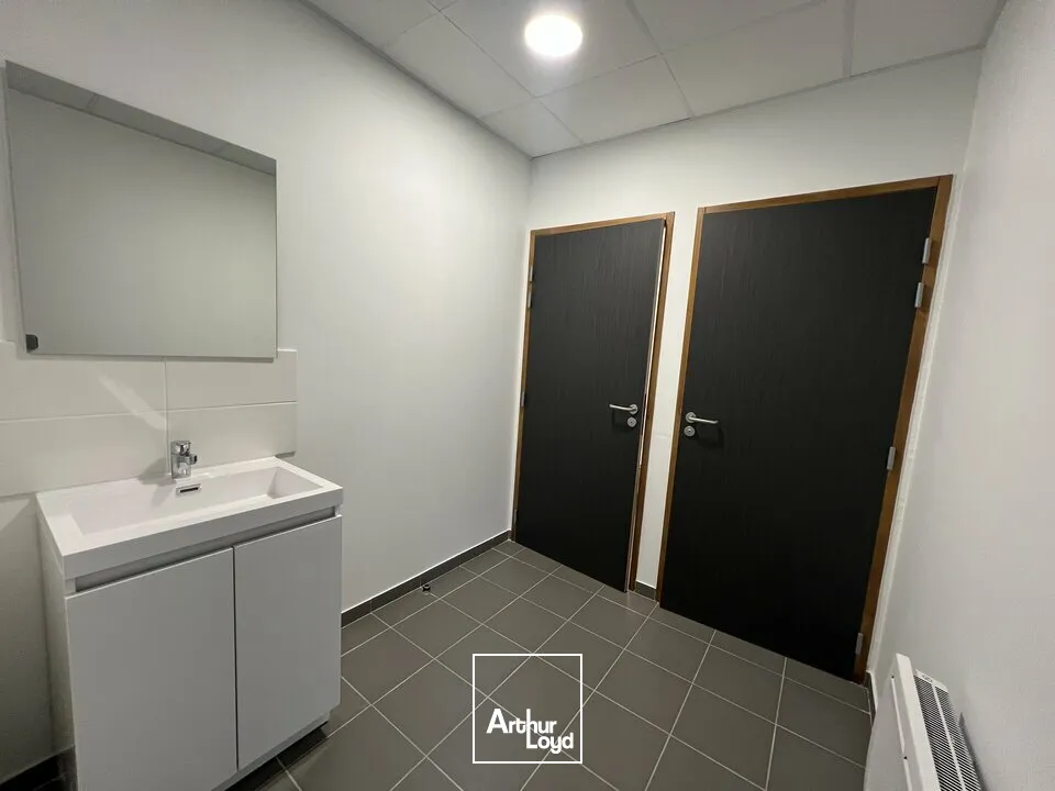 Locaux d'activité & Entrepôts - Location - MONTIVILLIERS - 76290 - 556-556 - 7617506