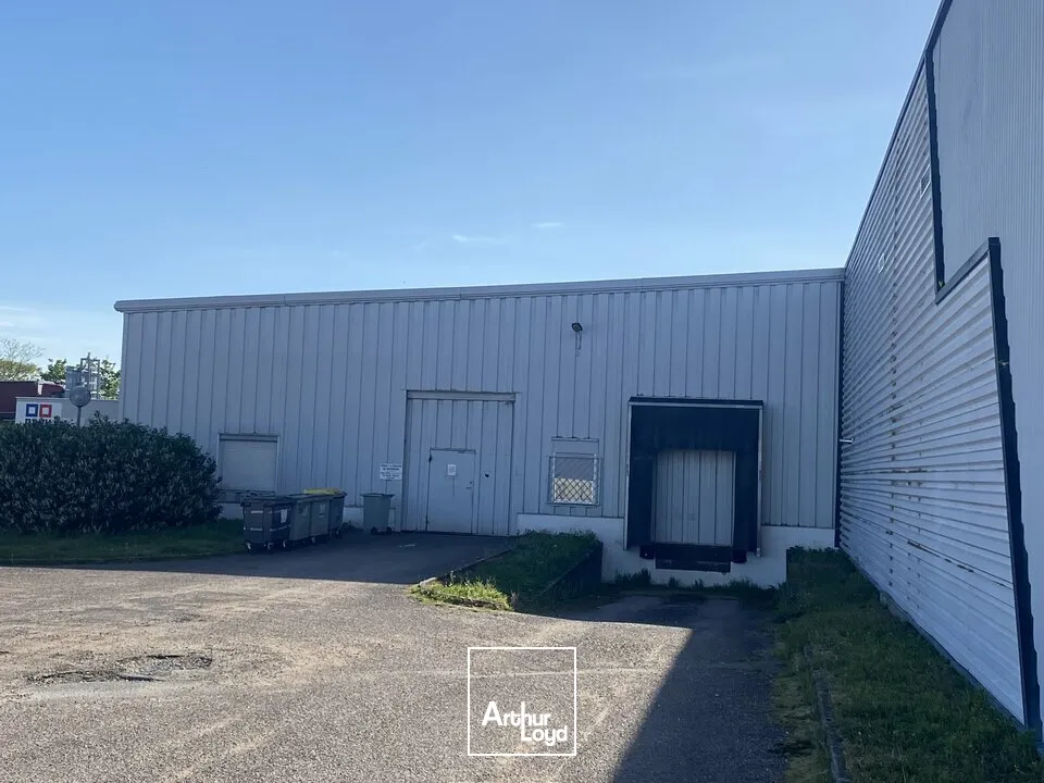 Locaux d'activité & Entrepôts - Location - MONTCEAU LES MINES - 71300 - 1400-1400 - 7618598