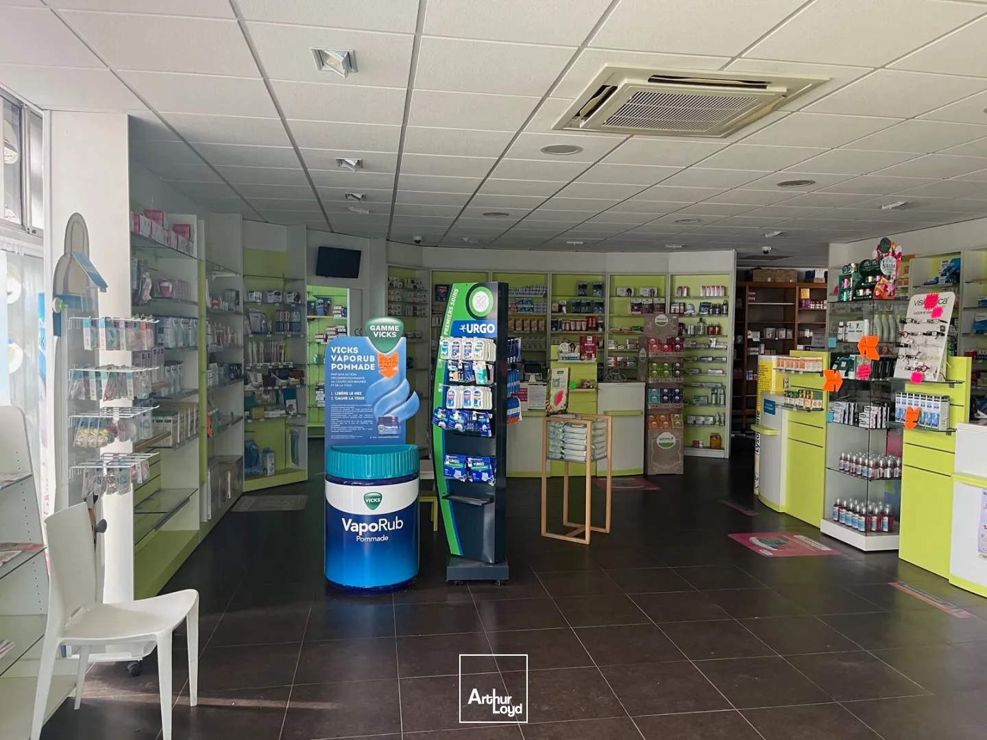 Locaux commerciaux - Vente - OSNY - 95520 - 150-150 - 7618716