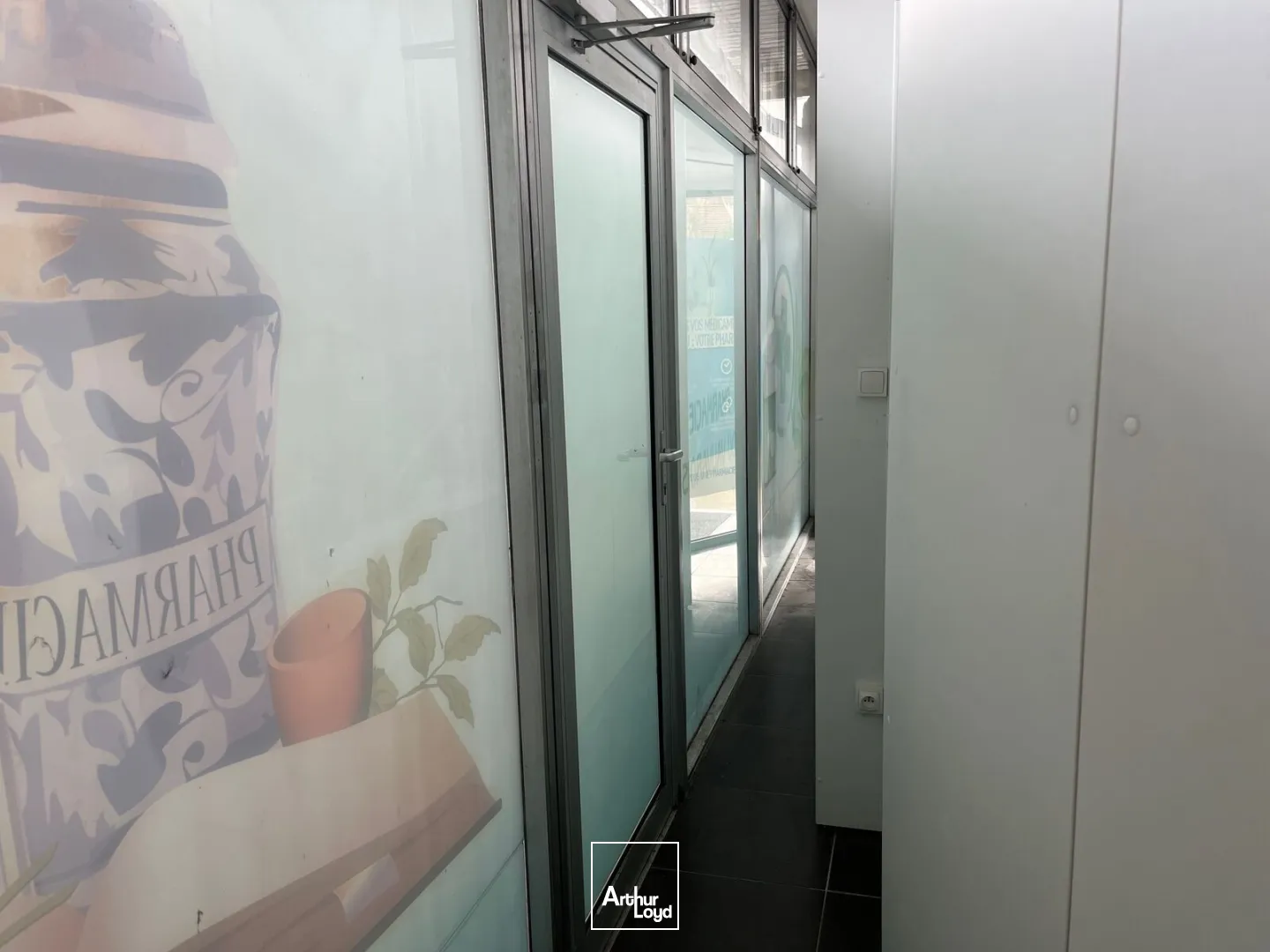 Locaux commerciaux - Vente - OSNY - 95520 - 150-150 - 7618722