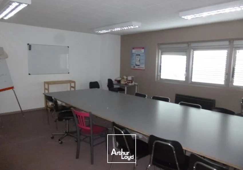 Locaux commerciaux - Location - USSEL - 19200 - 4416.7-4416.7 - 7618812