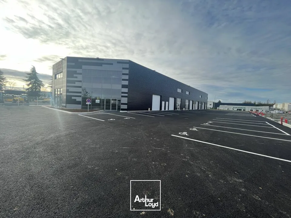 Locaux commerciaux - Location - POITIERS - 86000 - 792-792 - 7619075