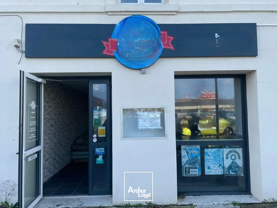 Locaux commerciaux - Location - LA ROCHE-SUR-YON - 85000 - 80-80 - 7619069