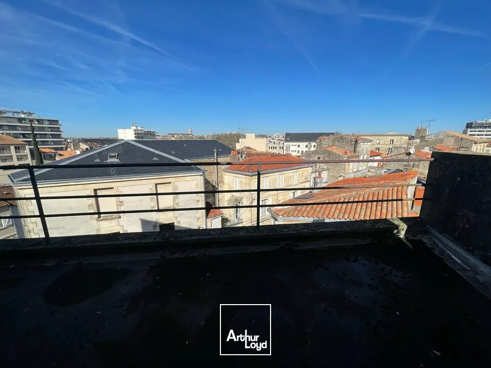 Locaux d'activité & Entrepôts - Vente - NIORT - 79000 - 522-522 - 7619341