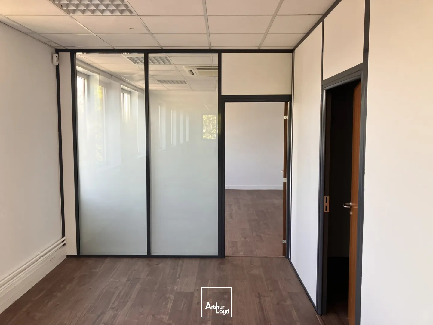 Locaux d'activité & Entrepôts - Location - VILLEPINTE - 93420 - 550-1160 - 7619855