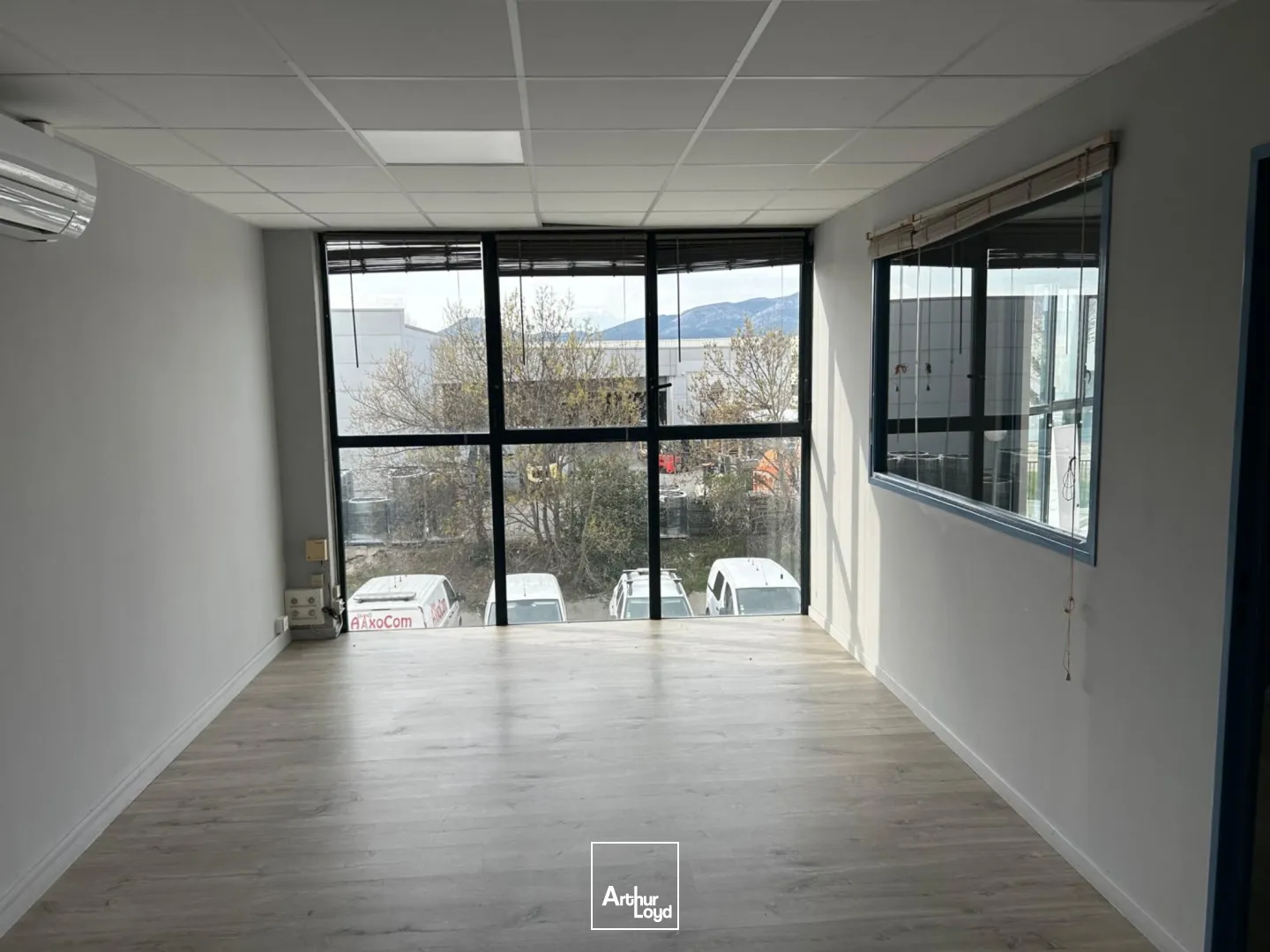Bureaux - Location - AUBAGNE - 13400 - 141.51-141.51 - 7619891