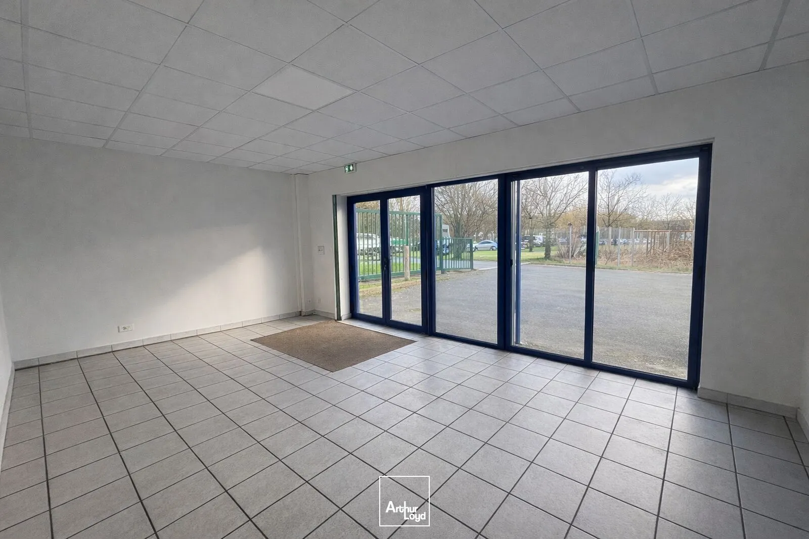 Locaux d'activité & Entrepôts - Location - SAINT JEAN DE BRAYE - 45800 - 320-320 - 7619958