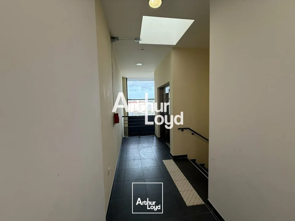 Bureaux - Vente - FRÉJUS - 83600 - 93-93 - 7620147