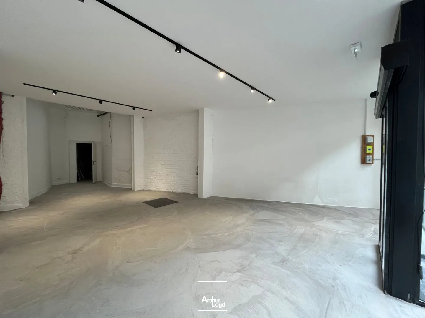 Locaux commerciaux - Location - SAINT QUENTIN - 02100 - 85-85 - 7620336