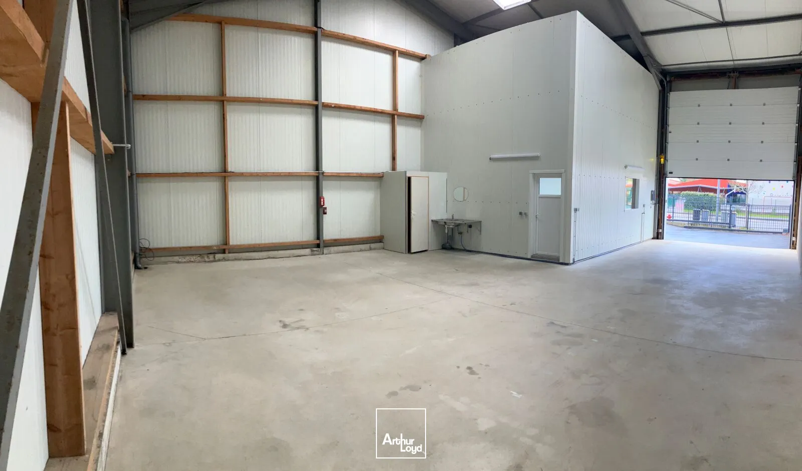 Locaux d'activité & Entrepôts - Location - SAINT BREVIN LES PINS - 44250 - 180-180 - 7620506