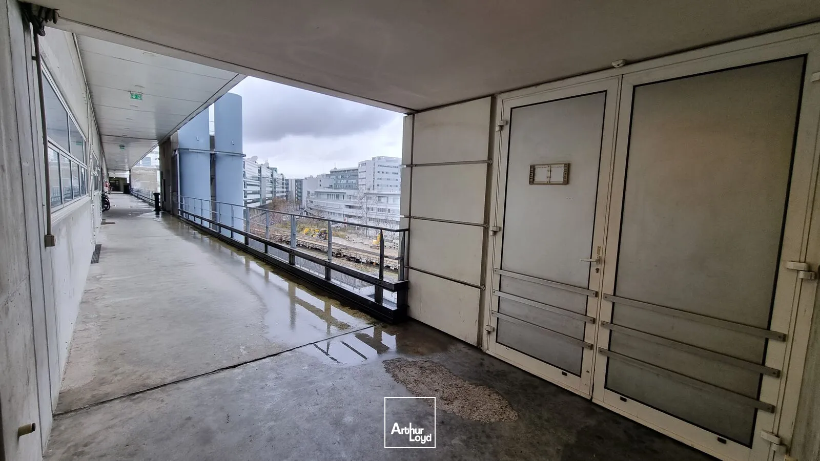 Locaux d'activité & Entrepôts - Location - PARIS - 75015 - 245.34-4186.68 - 7620751