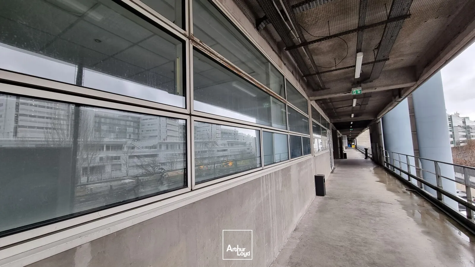 Locaux d'activité & Entrepôts - Location - PARIS - 75015 - 245.34-4186.68 - 7620747