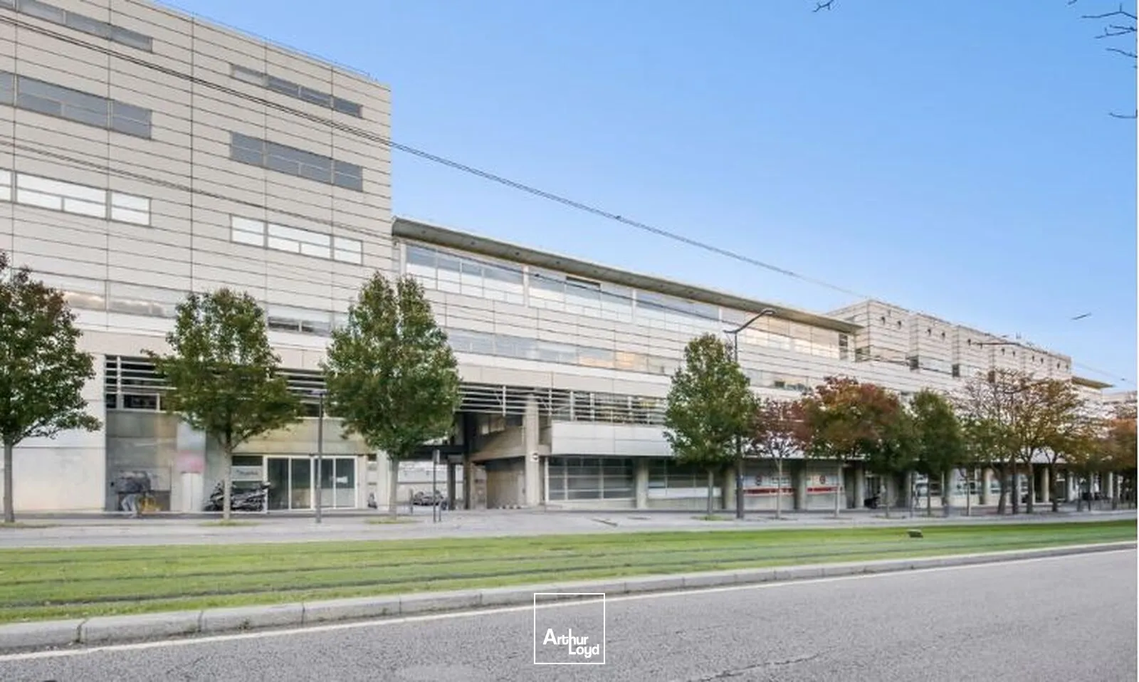 Locaux d'activité & Entrepôts - Location - PARIS - 75015 - 245.34-4186.68 - 7620744