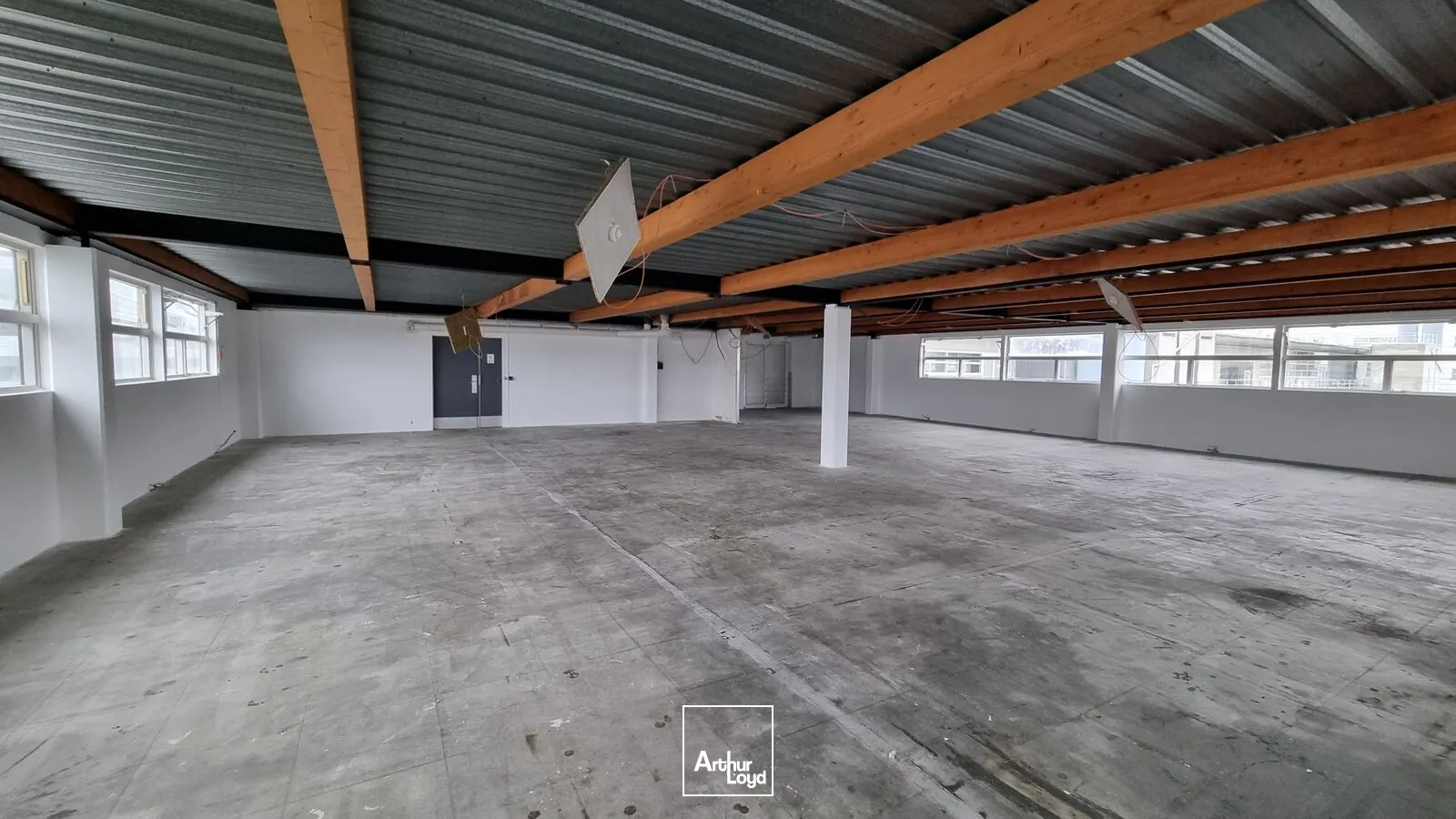 Locaux d'activité & Entrepôts - Location - PARIS - 75015 - 245.34-4186.68 - 7620755