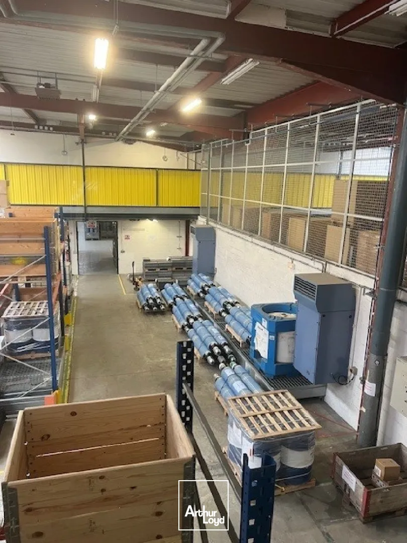 Locaux d'activité & Entrepôts - Location - BUC - 78530 - 5836-5836 - 7620779