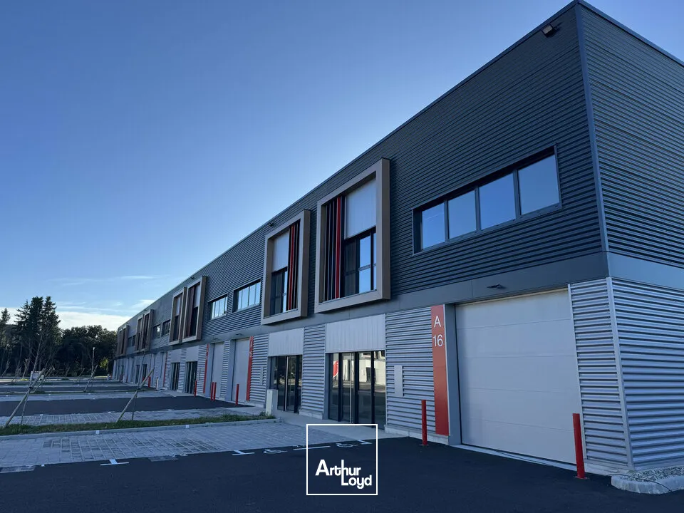 Locaux d'activité & Entrepôts - Location - VILLENEUVE-LÈS-AVIGNON - 30400 - 310-310 - 7621022