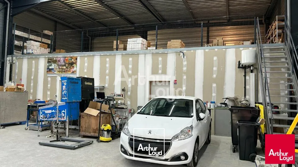 Locaux d'activité & Entrepôts - Location - LA CHAUSSEE SAINT VICTOR - 41260 - 283.18-283.18 - 7621096