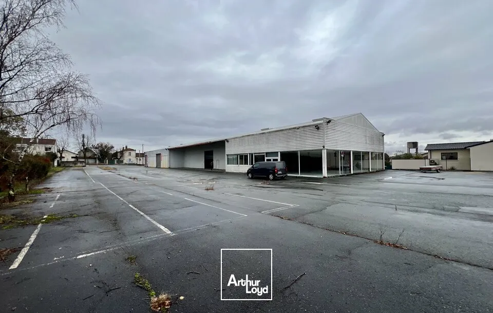 Locaux commerciaux - Vente - CHÂTEAUBERNARD - 16100 - 1360-1360 - 7621264