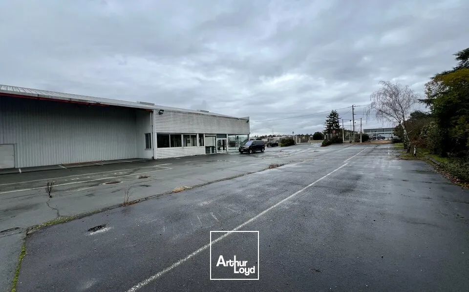 Locaux commerciaux - Vente - CHÂTEAUBERNARD - 16100 - 1360-1360 - 7621265