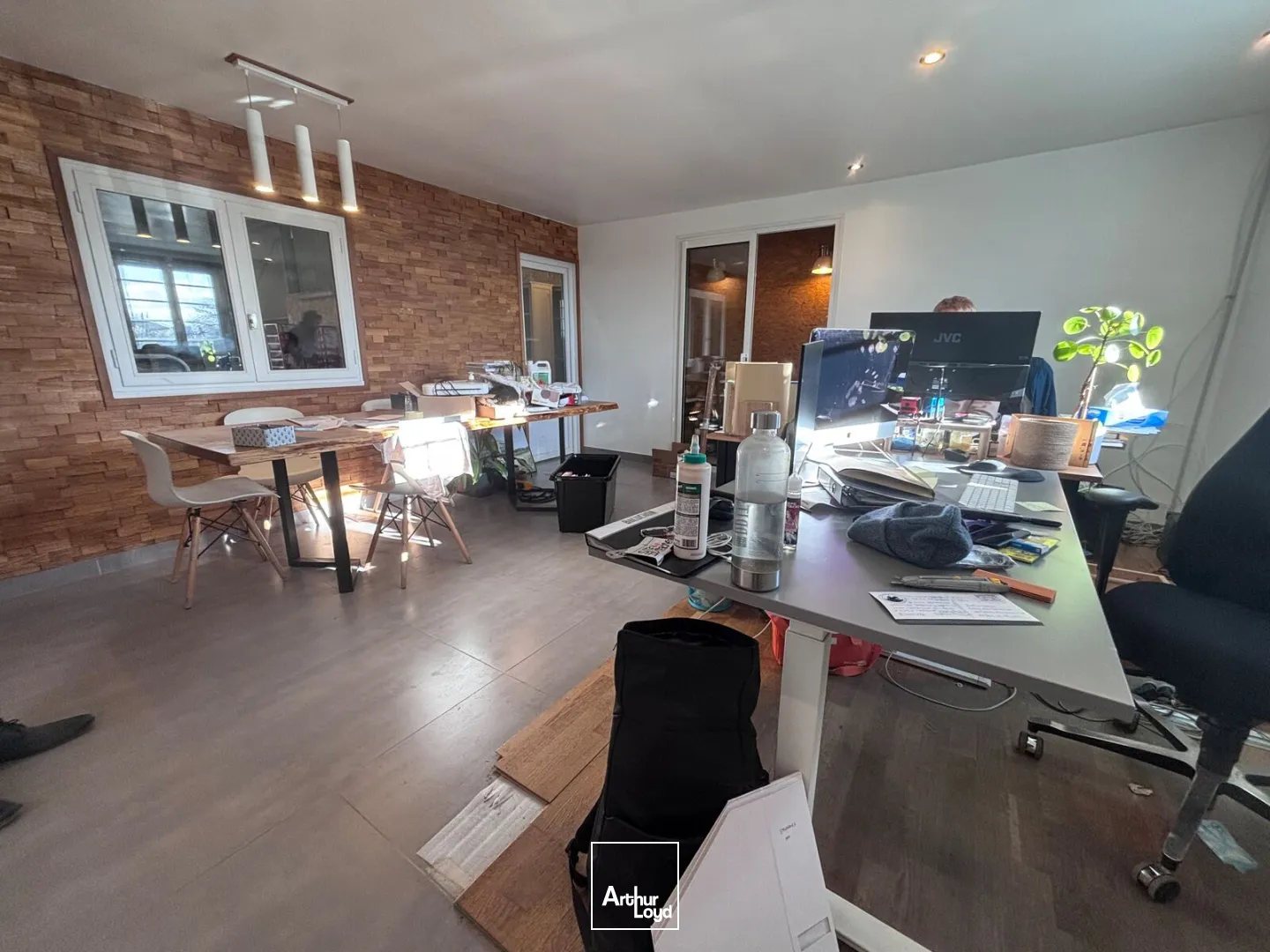 Locaux d'activité & Entrepôts - Location - LE PALLET - 44330 - 361-361 - 7621300