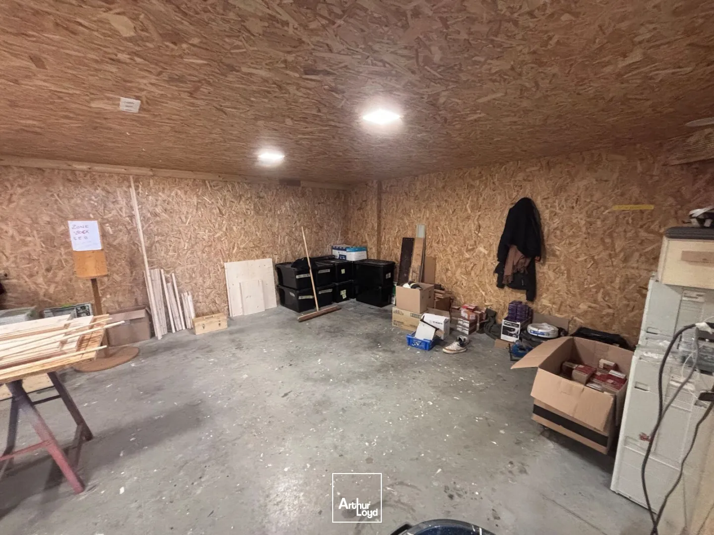 Locaux d'activité & Entrepôts - Location - LE PALLET - 44330 - 361-361 - 7621306