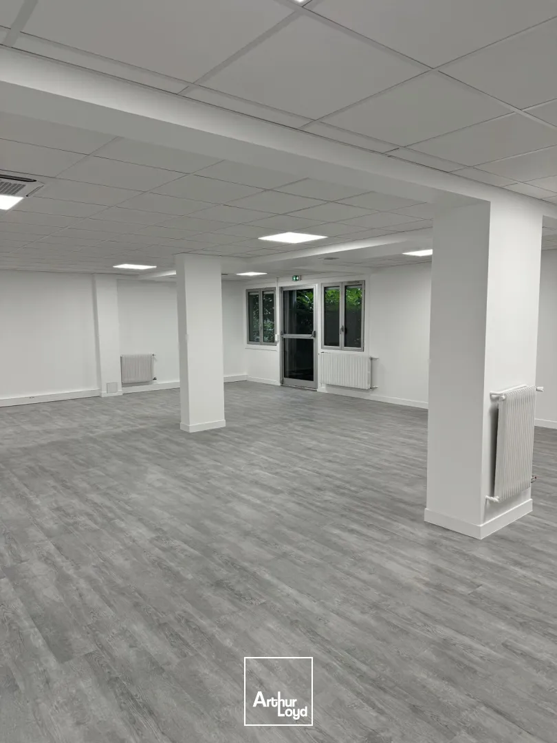 Bureaux - Location - PARIS - 75018 - 415-415 - 7621400
