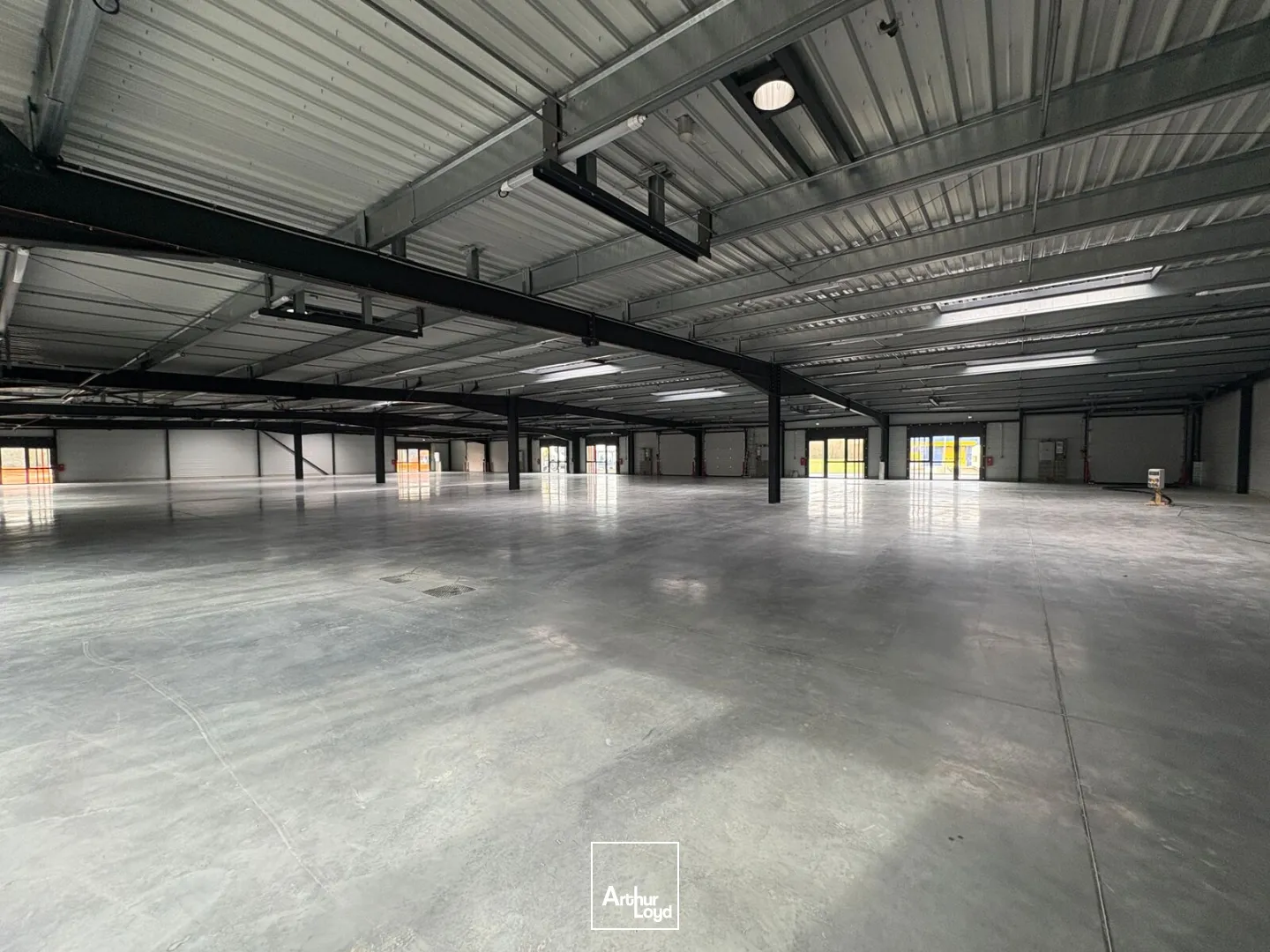 Locaux commerciaux - Location - CHECY - 45430 - 0-152.2 - 7621762