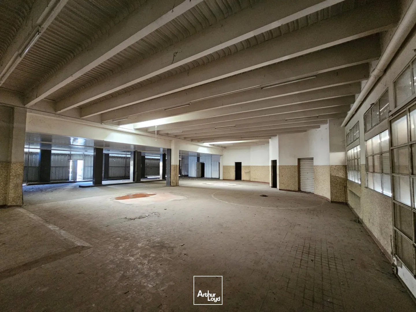 Locaux commerciaux - Vente - LE COTEAU - 42120 - 550-550 - 7621947