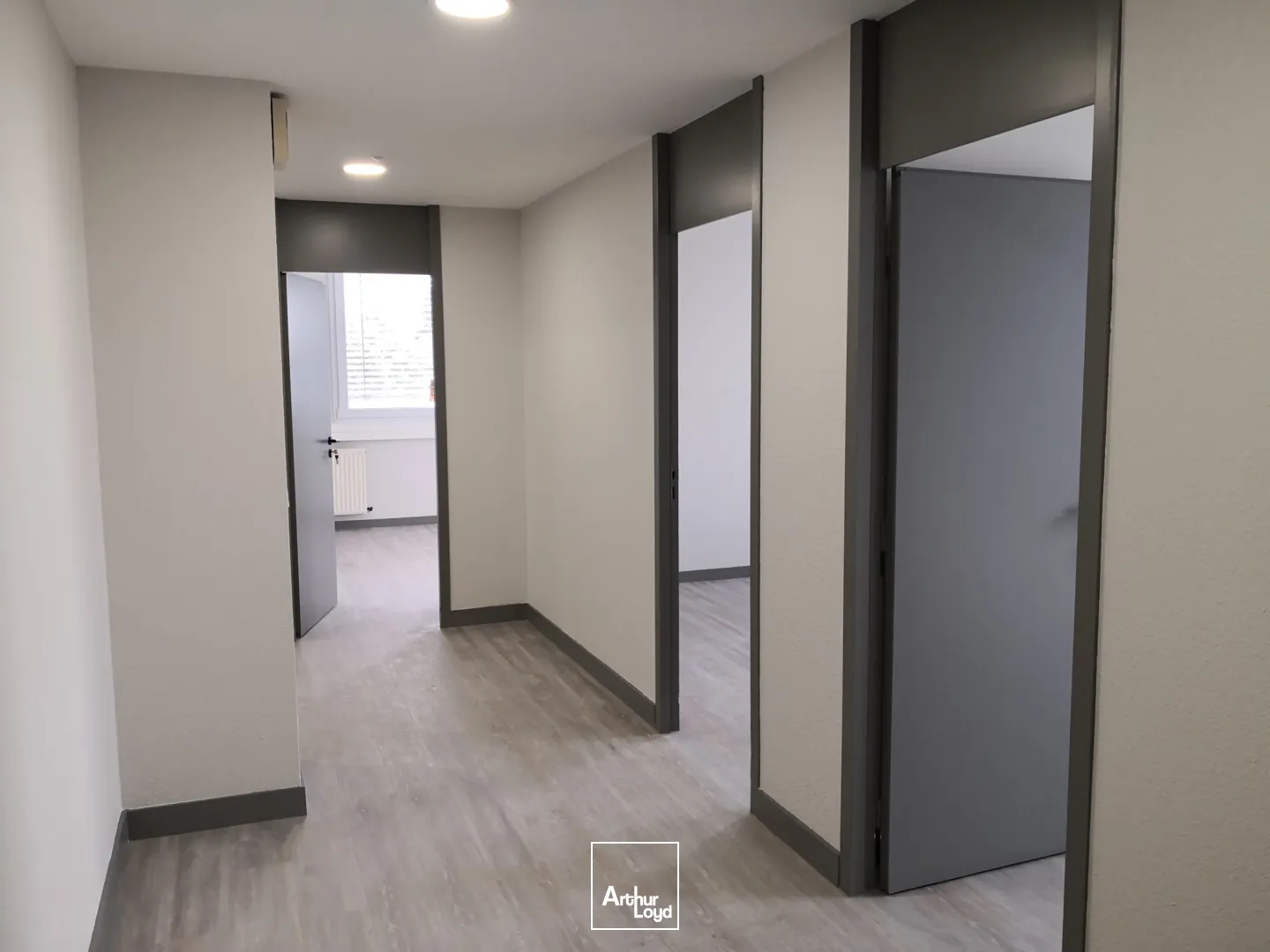 Bureaux - Location - ROANNE - 42300 - 120-120 - 7621984