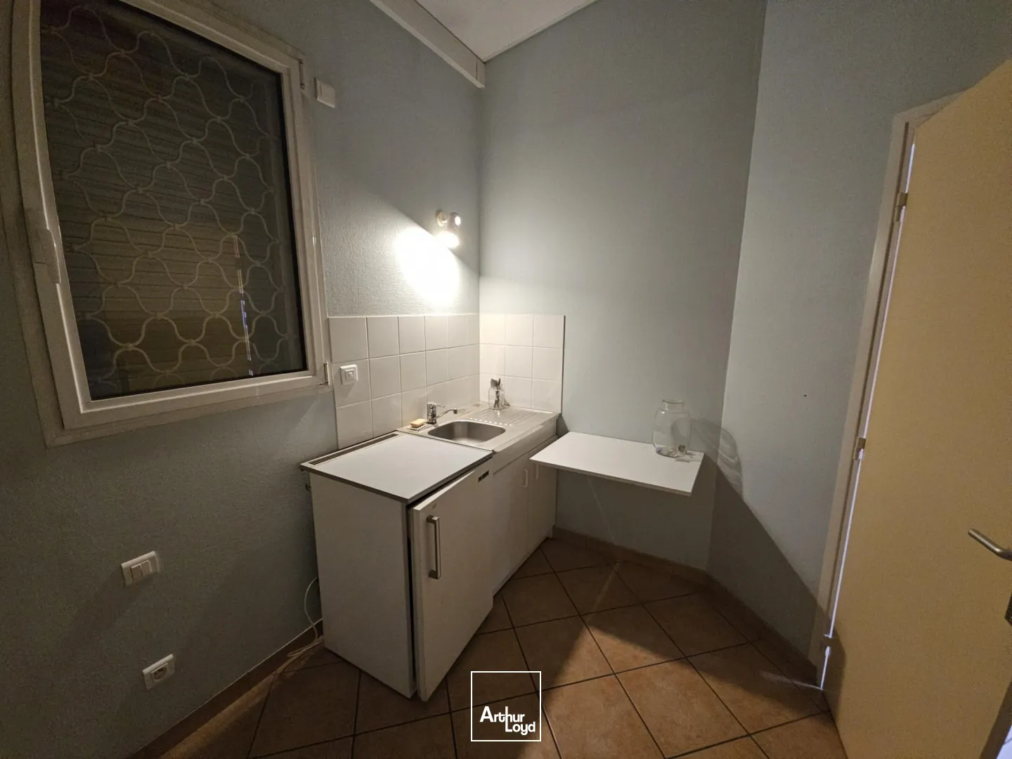 Locaux commerciaux - Vente - ROANNE - 42300 - 165-165 - 7622009