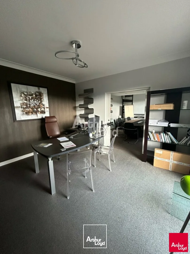 Bureaux - Location - CHÂTEAUBOURG - 35220 - 131-131 - 7622091