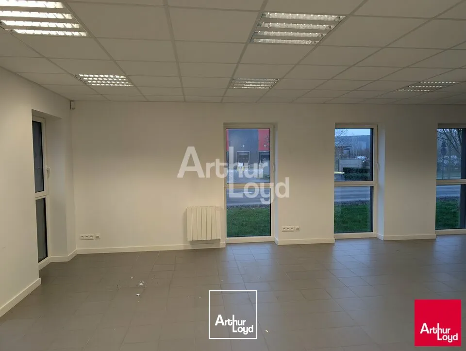 Locaux d'activité & Entrepôts - Location - NOYAL CHATILLON SUR SEICHE - 35230 - 335-335 - 7622097
