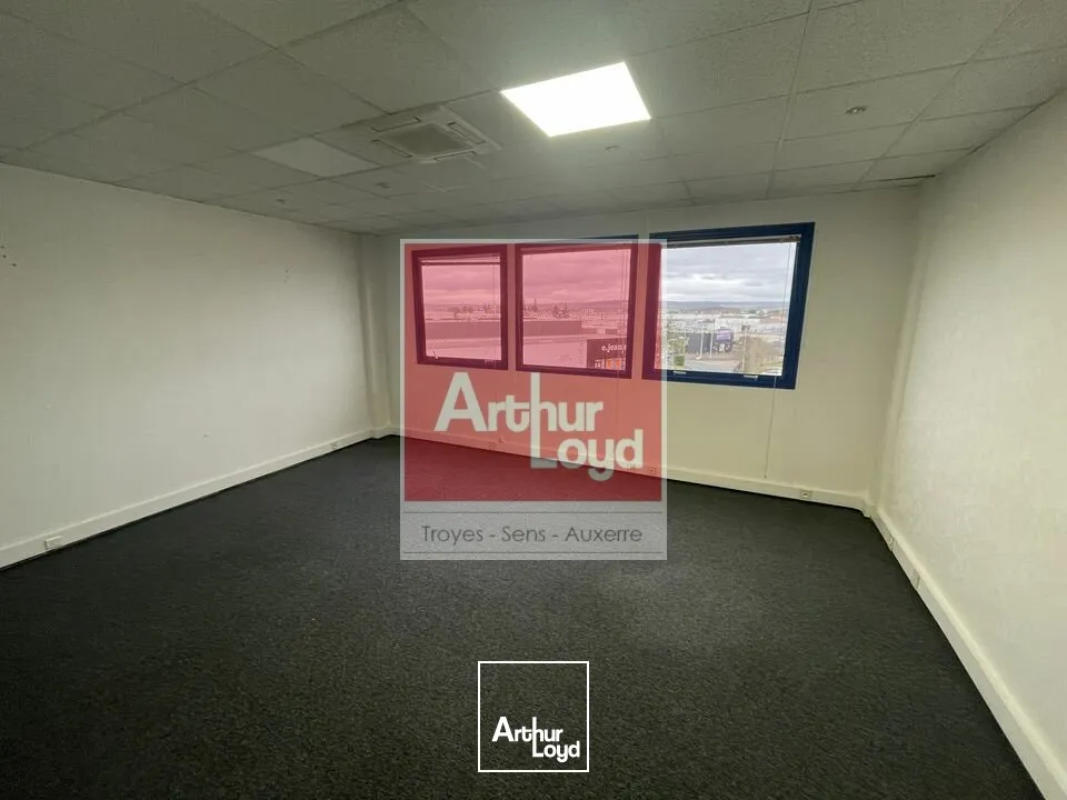 Bureaux - Location - SAINT-CLÉMENT - 89100 - 294.2-294.2 - 7622145