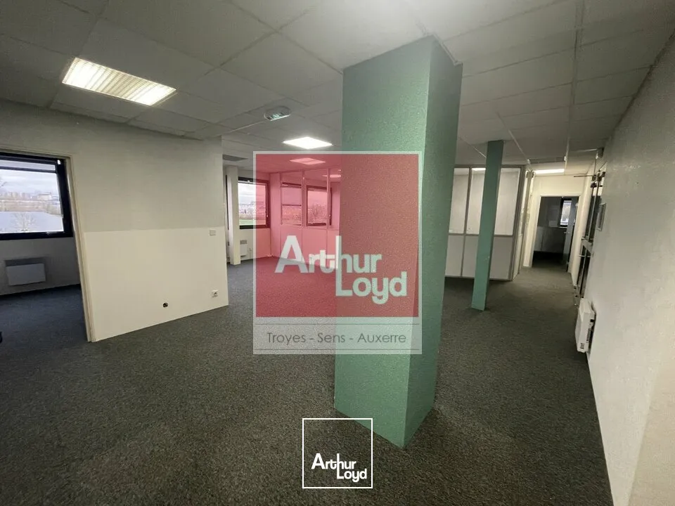 Bureaux - Location - SAINT-CLÉMENT - 89100 - 294.2-294.2 - 7622146