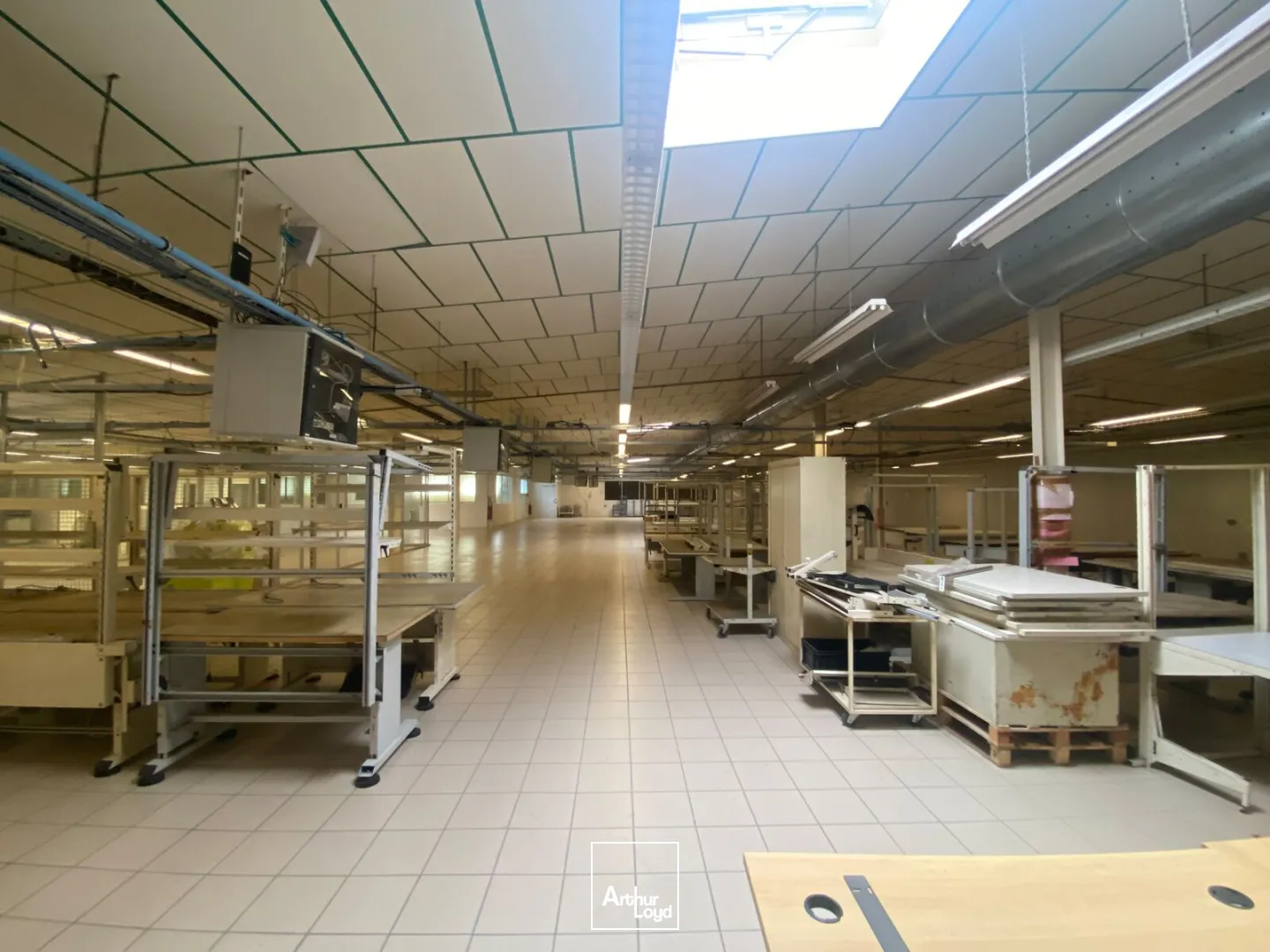 Locaux d'activité & Entrepôts - Location - KERVIGNAC - 56700 - 1990-1990 - 7622322