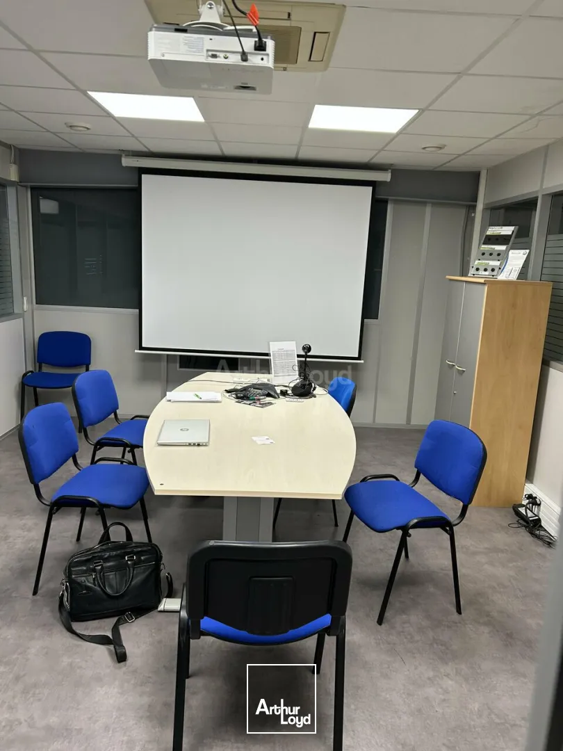 Locaux d'activité & Entrepôts - Vente - SAINT-LOUIS - 68300 - 1100-1100 - 7623759