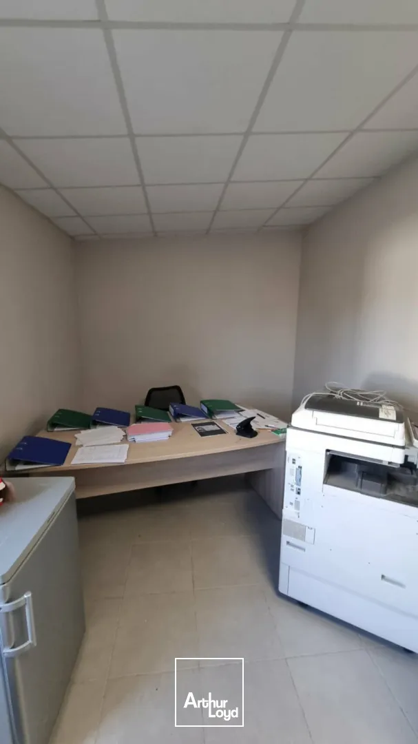 Locaux d'activité & Entrepôts - Vente - SAINT GEORGES LES BAILLARGEAUX - 86130 - 209-209 - 7623799