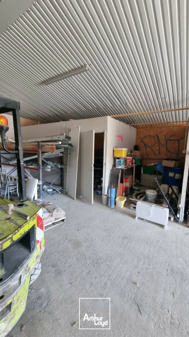 Locaux d'activité & Entrepôts - Vente - SAINT GEORGES LES BAILLARGEAUX - 86130 - 209-209 - 7623803
