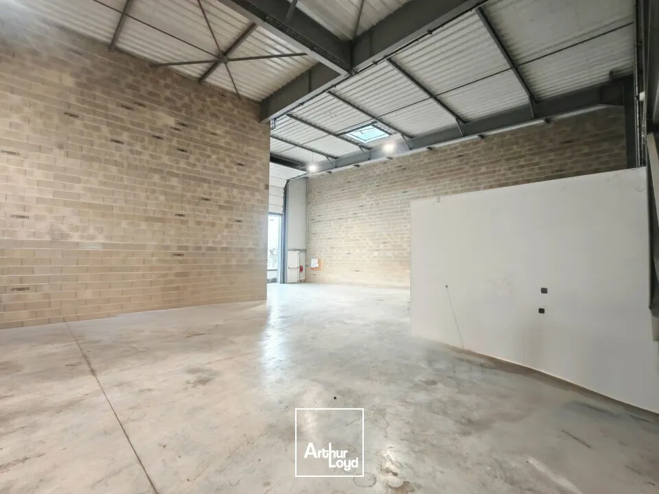 Locaux d'activité & Entrepôts - Vente - CERNAY-LÈS-REIMS - 51420 - 350-350 - 7623826