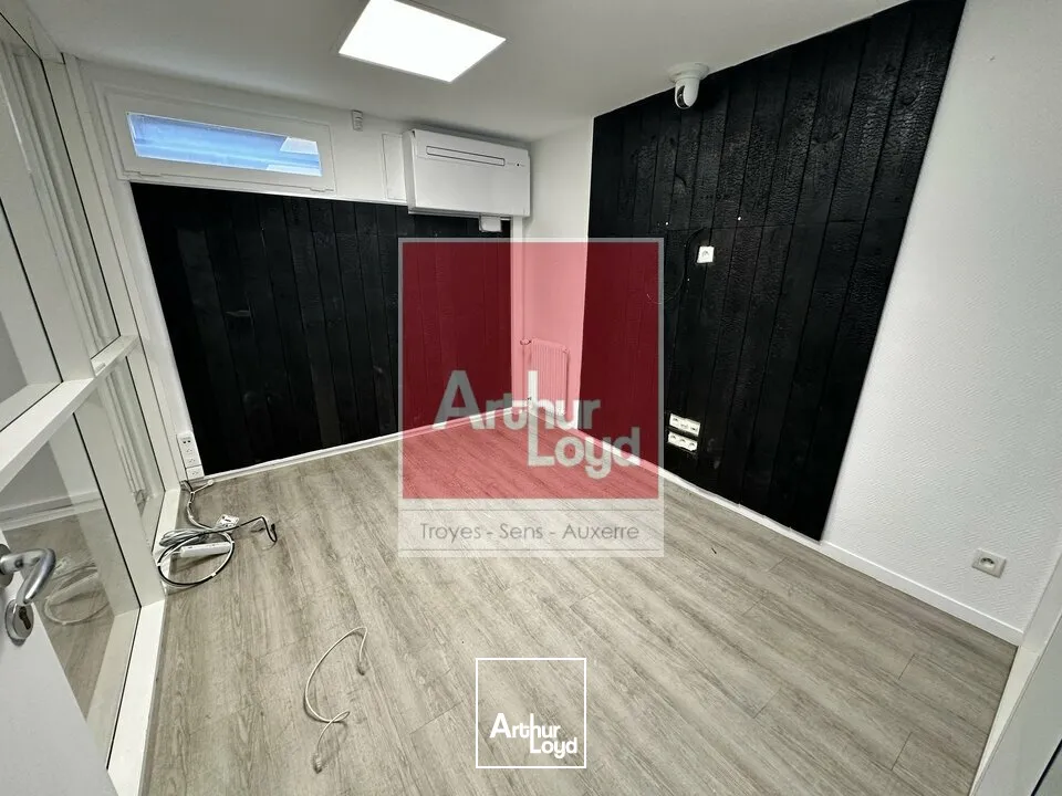 Locaux commerciaux - Location - TROYES - 10000 - 79-79 - 7624136