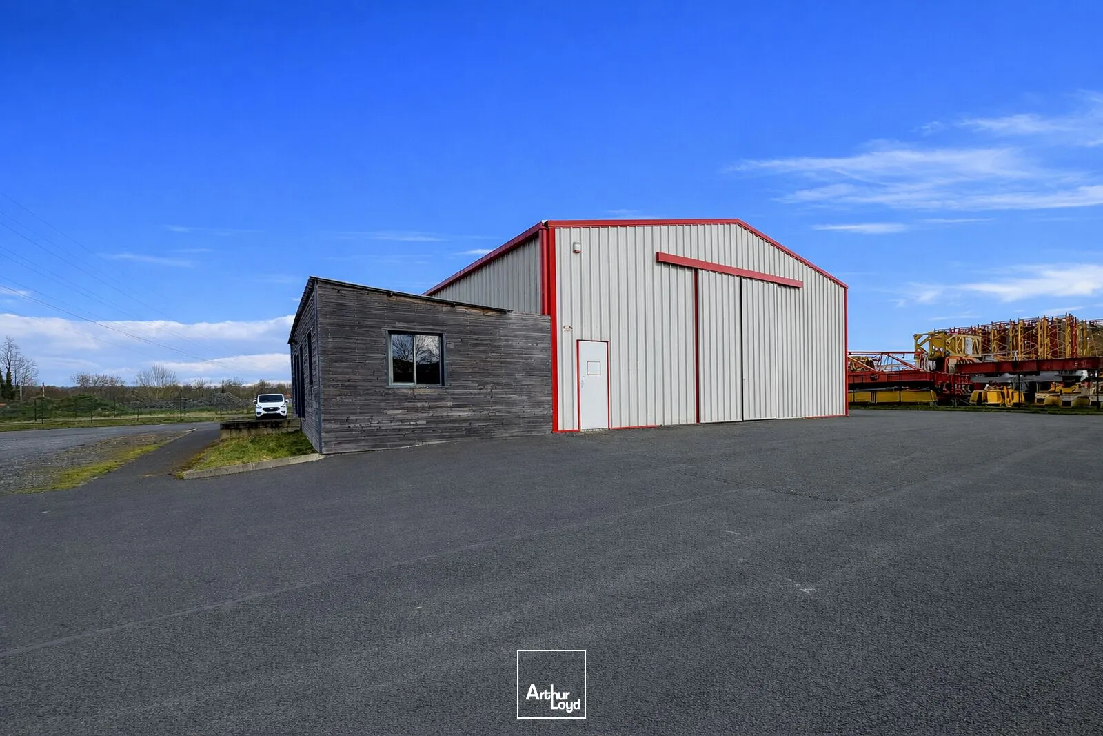 Locaux d'activité & Entrepôts - Vente - LAIGNEVILLE - 60290 - 766-766 - 7624345